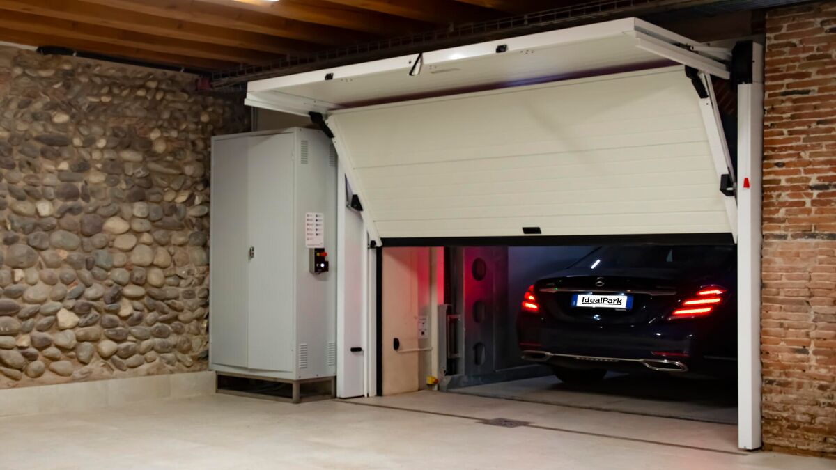 1653039727-9519_3-project-car-lift-bassano-del-grappa-12.jpg