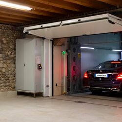 1653039734-5743_3-project-car-lift-bassano-del-grappa-13.jpg