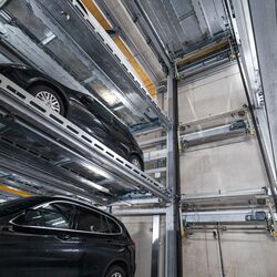 Innsiden av parkeringssystemet
